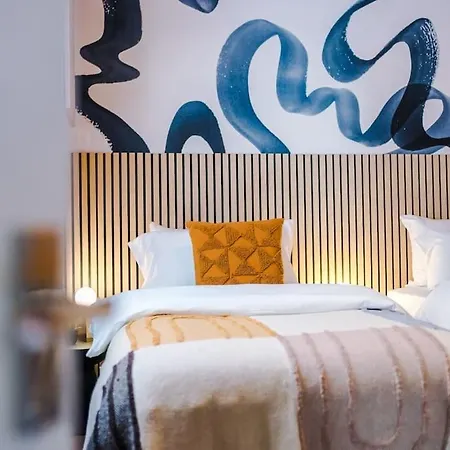 Modern 4-Bedroom In Manchester-3